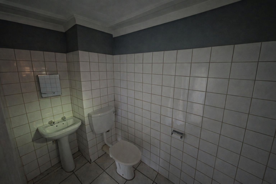 1 Bedroom Property for Sale in Willows Free State